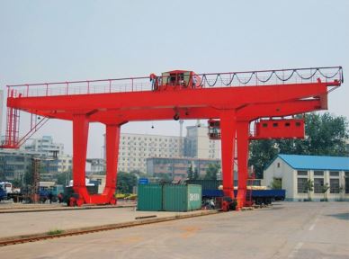U Jenis Reka Bentuk Baru Movable 80 Ton Rail Mounted Gantry Crane